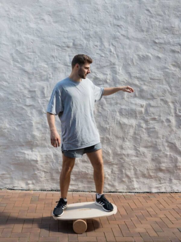 balance-board-with-exercise-roll-round-no-logo-c8d42870.jpg Round Balance Board With Exercise Roll - Centered Logo